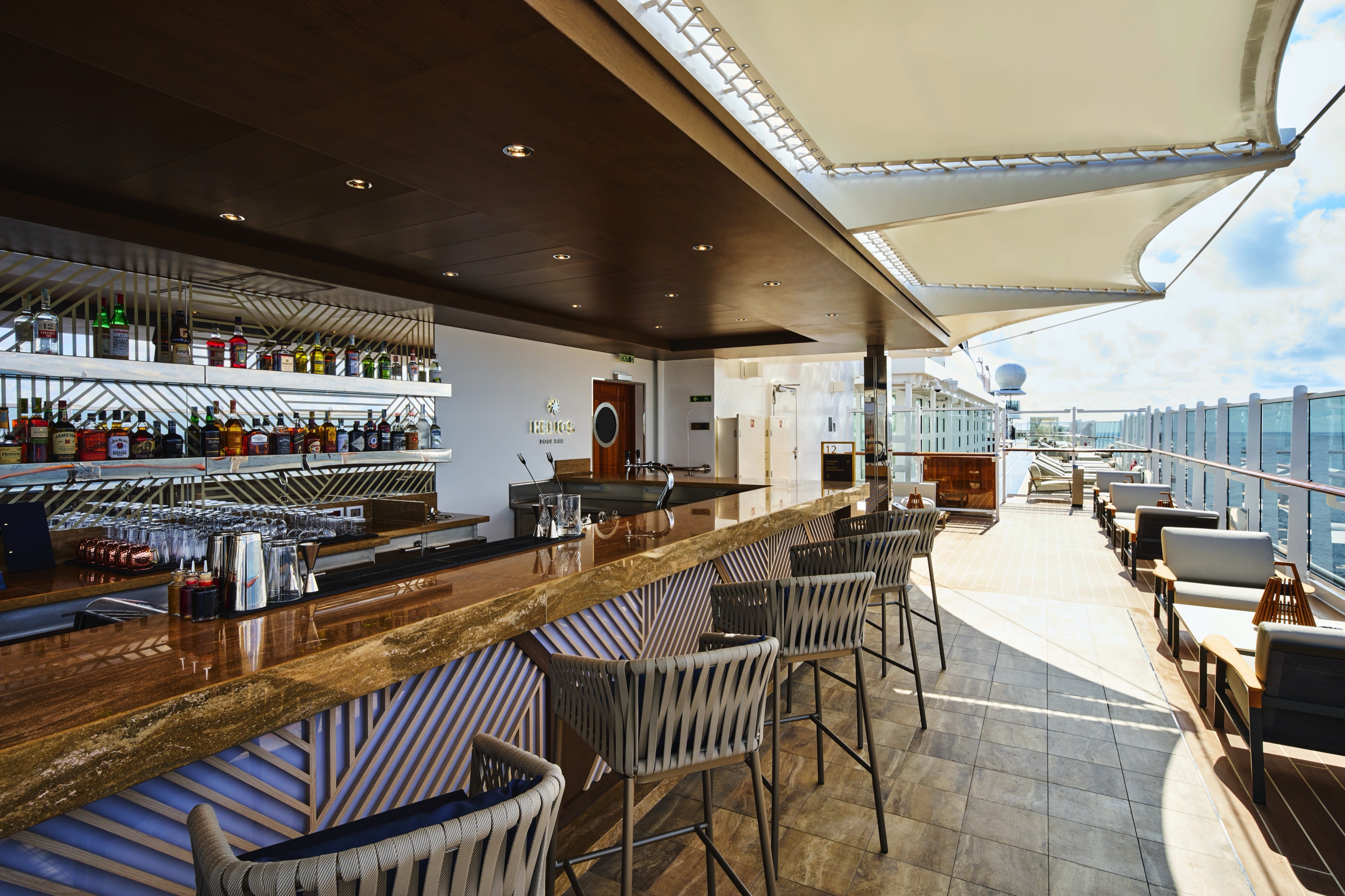 EXPLORA I - Helios Pool & Bar